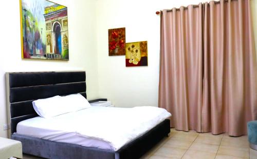 Old Dubai House | Warm & Cozy Studio Apartment