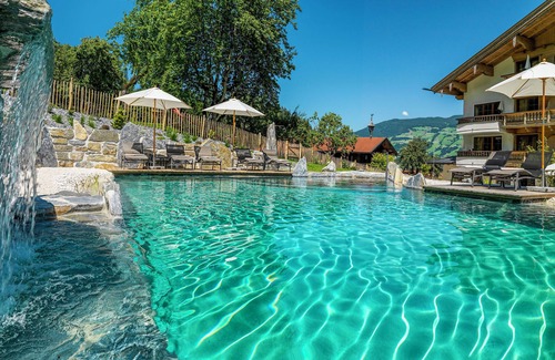 Fuegenberg Ski Chalet | Warm feel-good house, 3 top ski areas, playground