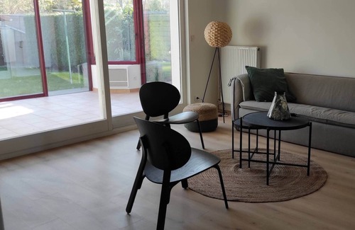Lesquin House | Warm house with garden near Lille