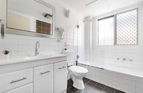 North Parramatta Apartment | Warm Oasis at Parramatta- 2 BR - Free Parking - Near Shops
