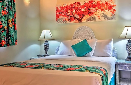 Worthing Hotel | Warm Stay Close to Bridgetown | Hotel w/On-Site Dining & Beach Nearby
