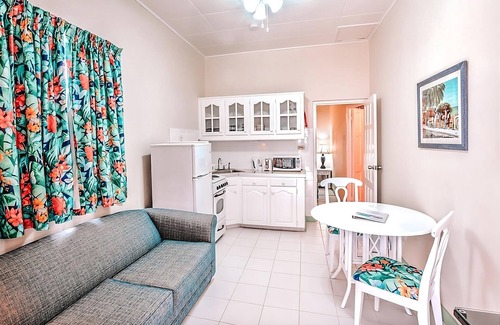 Worthing Hotel | Warm Stay Close to Bridgetown | Hotel w/On-Site Dining & Beach Nearby