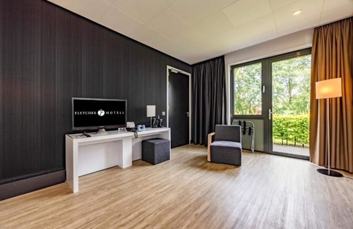 Uden Hotel | Warm Stay Near Boxtel Train Viewing Spot + Nature Access