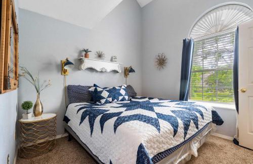 Table Rock House | Warm Welcome Getaway - Resort Stay for 6