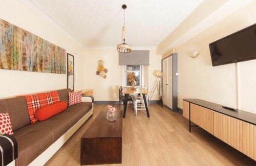 Tollcross Apartment | Warm & Welcoming Apartment, City Center - Meadows 4