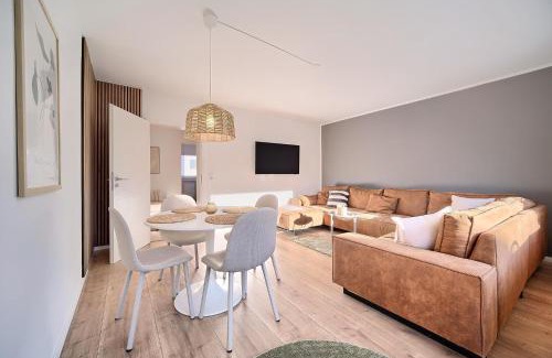 Hochschulviertel Apartment | WARMSTAY I Ferienunterkunft mit Balkon I Key-Box Check-In