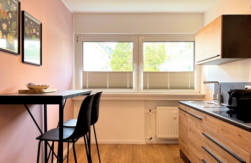 Hochschulviertel Apartment | WARMSTAY I Holiday apartment in a prime location I Key-Box Check-In