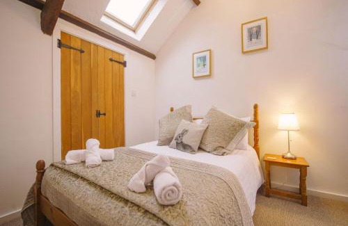 Rosevine House | Warren Cottage at Country Ways