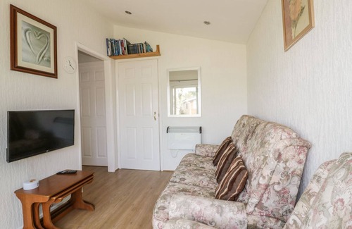 Treator Cottage | Warren Cove
