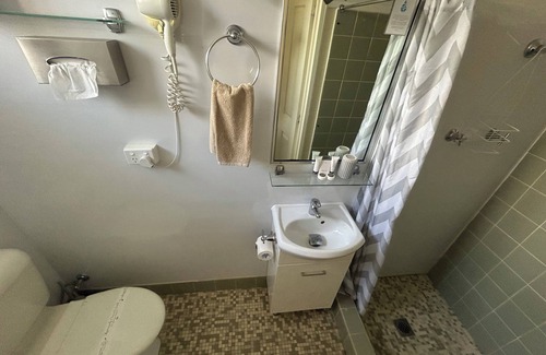 Warren Hotel | Warren Motor Inn
