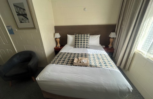 Warren Hotel | Warren Motor Inn