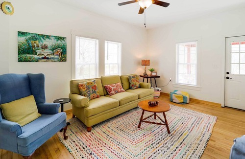 Warrensville House | Warrensville Home: Deck, Fire Pit & Mountain Views