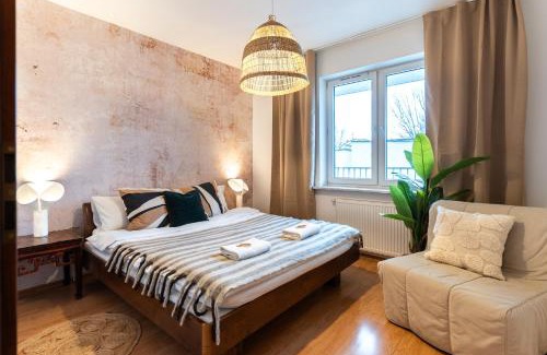 Saska Kepa Apartment | Warsaw Concierge Saxon Apartment