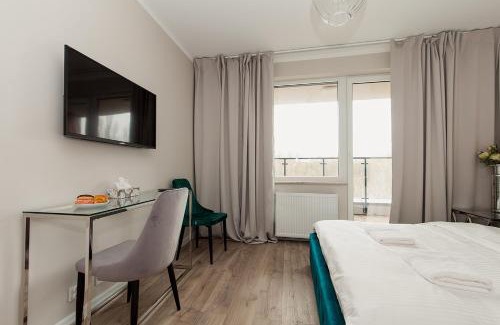 Targowek Apartment | Warsaw To Be - Silver Apartment