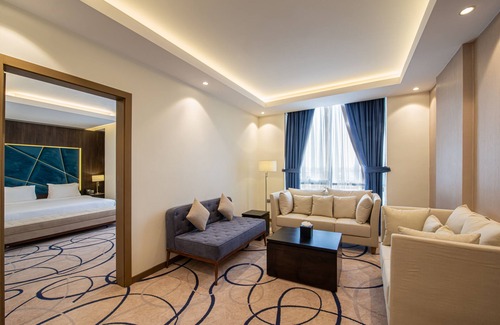 Al Malaz Hotel | Warwick Riyadh Hotel