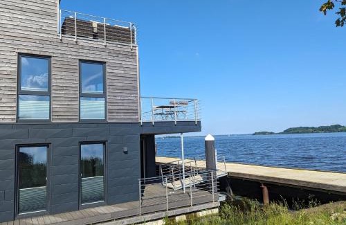 Schleswig House | Wasserhaus Schleiblüte