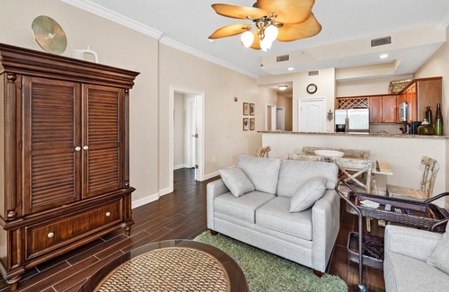 Fort Morgan Condo | Watch the Dolphins play from this 6th floor Fort Morgan Condo.