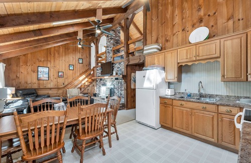 Moultonborough House | Water Access Home Sleeps 8 and Short Walk to Far Echo Harbor Beach