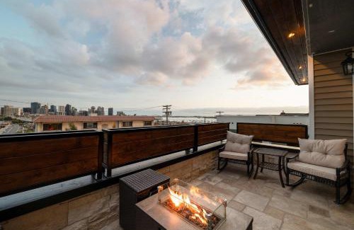 Middletown House | Water and Downtown Views 5 Min to Zoo & Airport