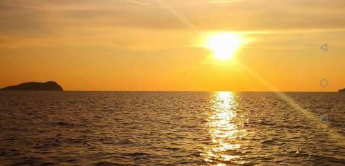 Taman Tanjung Ski Chalet | Water Chalet or Premium Tower Seaview Port Dickson , Private Room