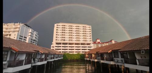 Taman Tanjung Ski Chalet | Water Chalet or Premium Tower Seaview Port Dickson , Private Room