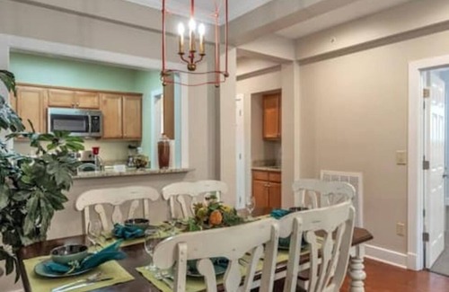 Lackey Resort | Water Country USA, Busch Gardens, Pools & Golf are all available attractions