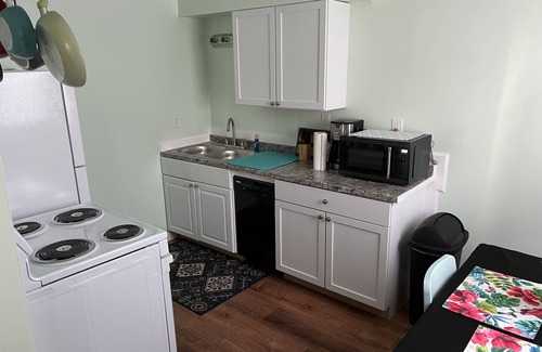 Norfolk Apartment | Water Front 2 Bedroom Upstairs Apt. - Pet Friendly, WiF, Parking, Smart TV