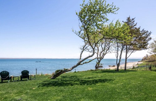 Clearwater Beach House | Water Front East Hampton Home- Expansive bay views