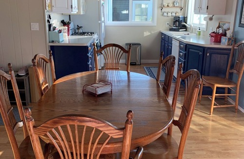 Houghton Lake Cottage | Water Front Family Cottage on the West Shore of the North Bay