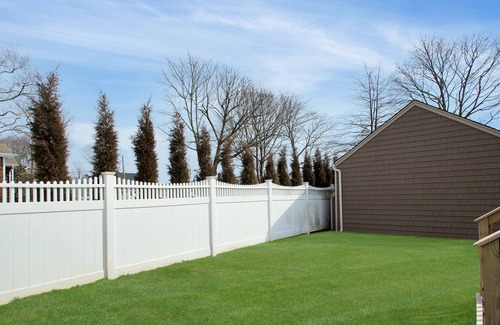 Amityville House | Water front home on the Beautiful Amityville River