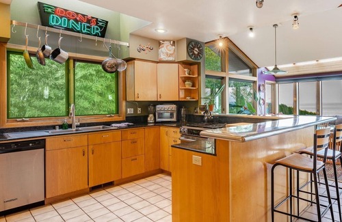 Bellingham House | Water Front, Hot Tub, Sauna- Lummi Bay