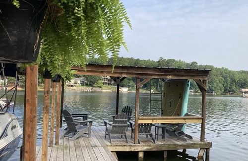 New London House | Water Front Playland at Badin Lake