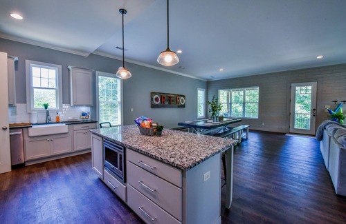 Northport House | Water Oaks Lake House-Firepit,gorgeous lake views & easy Lake Access