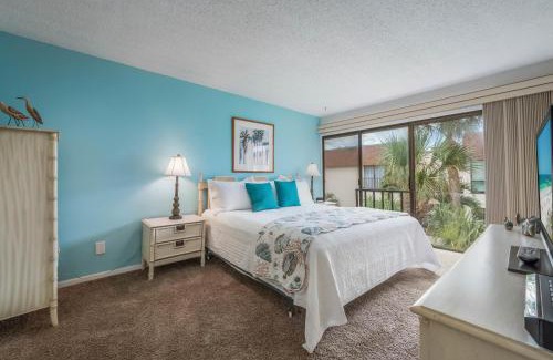 Holmes Beach House | Water's Edge 205