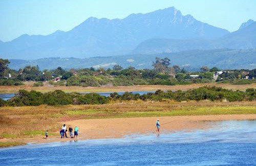 Sedgefield Apartment | Water's Edge