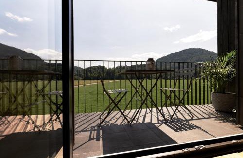 Kiefersfelden Cabin | Water, Ski & Mountain Lodge