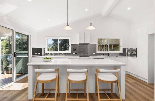 Church Point House | Water View 4Bedroom Peaceful Riverside Retreat
