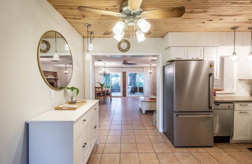Florida Ridge House | Water View Garden Oasis-15 minutes to the beach