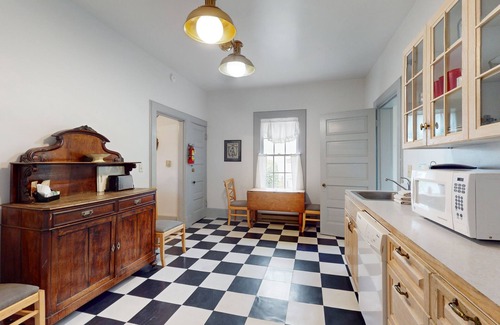 Coupeville House | Water view home with porch & fireplace, walk to Fort Casey SP & ferry