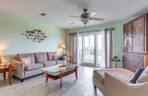 Innerarity Townhomes House | Water-View Pensacola Townhome w/ Beach Access!