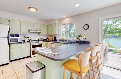 Harpswell House | Water-view retreat with beach access, deck, grill, EV charger & lawn games