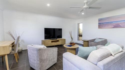 Bellara House | Water Views At Marbrin Lodge