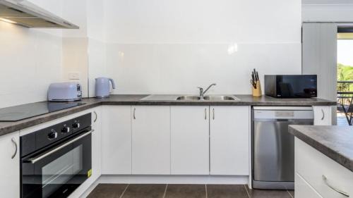 Bellara House | Water Views At Marbrin Lodge
