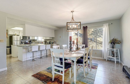 Coulterville House | Water Views & Decks: Spacious La Grange Retreat