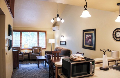 Ephraim Apartment | Waterbury Inn