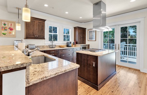 Gulf District Condo | WaterColor Beachside #4- 3 BR, WaterColor Beach Club, Golf Cart, Gulf Front, 2 min to Seaside