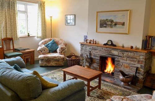 Lerryn House | Watercolour Cottage