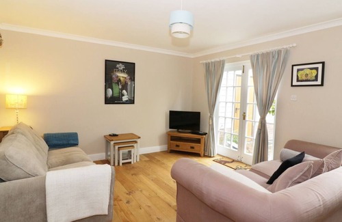 Dereham Cottage | WATERFALL COTTAGE, family friendly, with open fire in Swanton Morley