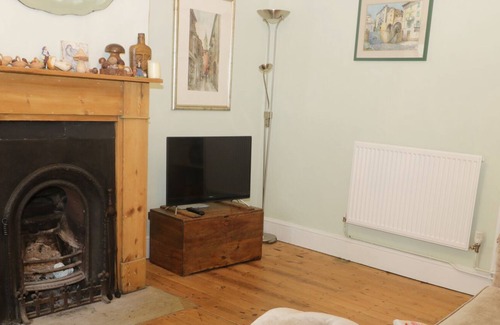 Dereham Cottage | WATERFALL COTTAGE, family friendly, with open fire in Swanton Morley