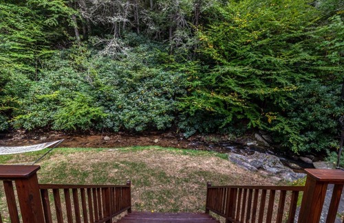 Boone House | Waterfall Cottage
